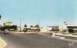 Delcampe - CHELLES-SUR-MARNE LA DEVIATION STATION TOTAL  2CV - Chelles