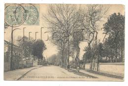 Combs-la-Ville (77) : Avenue Du Chemin De Fer En 1906 (animée). - Combs La Ville