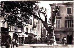 Cuers Place De La Mairie - Cuers