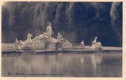 BELGIQUE - BELGIE -WALLONIE - HAINAUT - BELOEIL - Château - Groupe De Neptune Dans Le Parc - Beloeil