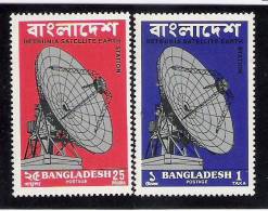 BANGLA DESH 1975.  Inauguration Of Betbunia  Satellite Earth Station SG 58/59,,2v Complete, MNH(**). - Asien