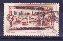 Grand Liban N°103 Oblitéré       Variété Pas De Point Sur Le I De République - Used Stamps
