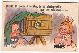 30 - Nimes - Carte à Système Dépliant - Inutile De Poser à La Star, Je Ne Photographie ... - Editeur: CAP N° 24 - Nîmes