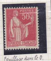 FRANCE N°283  50C ROSE ROUGE TYPE PAIX FEUILLAGE DANS LE 0 DE 50 POINTS NOIRS DANS LA GOMME NEU F SANS CHARNIERE - Unused Stamps