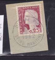 FRANCE N° 1263 0.25 MARIANNE DE DECARIS EFFIGIE ROSE DE FEUILLES SUR FRAGMENT OBL - Used Stamps