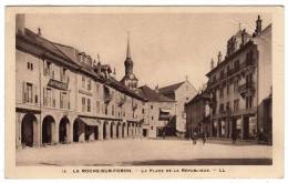 74-La Roche-sur-Foron- La Place De La République- - La Roche-sur-Foron