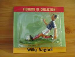 Figurine Starlux Metal Joueur Football 1998  "  Willy Sagnol  "  N° 37 - Starlux