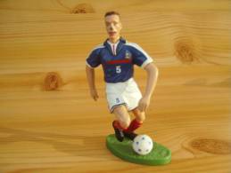 Figurine Starlux Metal Joueur Football 1998  "  Gillet   "  N°56 - Starlux