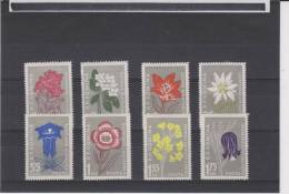 Fleurs - Roumanie - Yvert 1517 / 24  * - MH - Valeur 26,50 - Neufs