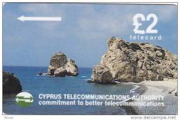 Cyprus, CYP-M-30, 14CYPB, £2,  "Petra Tou Romiou" Beach, Gray Stripe On Backside, 2 Scans - Zypern