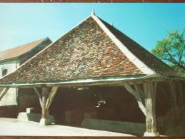 52 - CHATEAUVILLAIN - Le Lavoir. - Chateauvillain