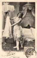 CPA - L. BOTTELIN - PARIS - 6 MAI 1903 - V. PI 104 - PRECURSEUR - JEUNE FEMME PRES D'UN LIT  - BF - 7 - Cabaret