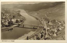 CPSM BERNKASTEL-KUES (Allemagne-Rhénanie Palatinat) - Vue Générale "An Der Mosel" - Bernkastel-Kues