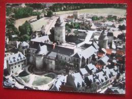 35 - CHATEAUGIRON - VUE AERIENNE - LE CHATEAU - PLAN RARE - - Châteaugiron