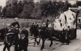 Tourinnes La Grosse Beauvechain Cortege Pour La Libération Fin De Guerre - Beauvechain