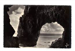 Morgat: Les Petites Grottes De La Pointe De Rulianec (12-4179) - Morgat