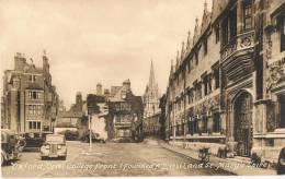 Oxford  Oriel College Front   Oldtimers /car - Oxford