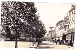 COMMENTRY   Place Du 14 Juillet - Commentry