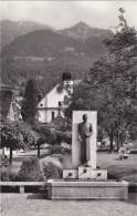 BRUDER KLAUSEN BRUNNEN MIT KIRCHE IN SACHSELN - Sachseln