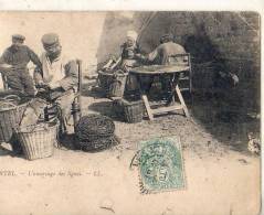 Métier  Pêche   Le Portel  Amorçage Des Lignes - Fishing