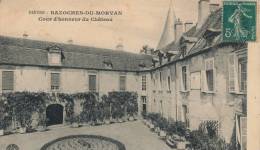 ( CPA 58 )  BAZOCHES-DU-MORVAN  /  Cour D'honneur Du Château  - - Bazoches