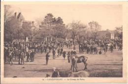 LANDIVISIAU - Le Champ De Foire - Landivisiau