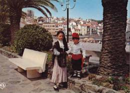 * * BANYULS-SUR-MER * * Jeune Couple Catalan Dans Les Jardins Du Boulevard ( Carte Vierge ) - Banyuls Sur Mer