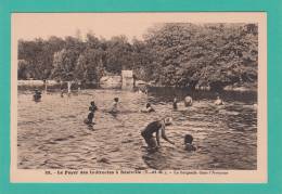 REALVILLE --> Le Foyer Des Indirectes. La Baignade Dans L´Aveyron - Realville