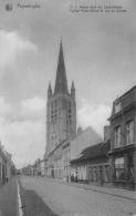 POPERINGHE - O.L Vrouw Kerk En Casselstraat - Eglise Notre-Dame Et Rue De Cassel - Superbe Carte Colorée - Poperinge