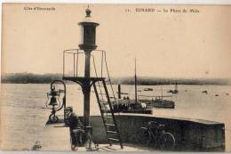 Dinard   Le Phare Du Môle - Dinard