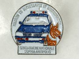 Pin´s: Gendarmerie Nationale, Peloton De Surveillance Et D´Intervention - Police & Gendarmerie