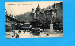 Delcampe - 38 VIZILLE : La Place Du Château - Vizille