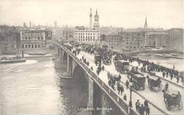 Royaume Uni - Angleterre - London - Bridge Voiture à Cheval - River Thames