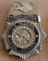 U.S. FEDERAL - FIRE SERVICE - FIREFIGHTER - PLAQUE - AIGLE  -    1 - Brandweerman