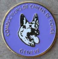 CONDUCTEURS DE CHIENS DE POLICE - BERGER ALLEMAND - VIOLET - GENEVE - DOG - SUISSE - POLIZEI - DOG - HUNDE - (22) - Polizia