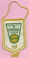 Pennant - BASKETBALL CLUB MONTING ZAGREB, Yugoslavia - Bekleidung, Souvenirs Und Sonstige