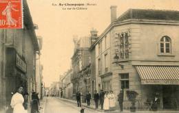 AY En CHAMPAGNE La Rue De Châlons - Ay En Champagne