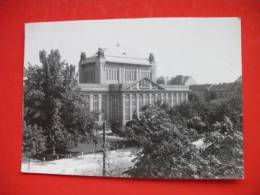 ZAGREB Sveucilisna Knjiznica - Bibliotecas