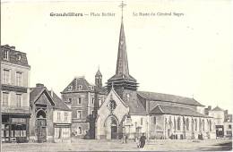 Cpa Grandvilliers, Place Barbier, Le Buste Du Général Sages - Grandvilliers