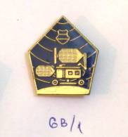 Lunar Vehicle (the Moon Vehicle) Véhicule Lunaire - Space Cosmos Cosmonautics  < Old Extra Rare Pin - Ruimtevaart