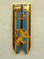 Pin´s PEUGEOT - CYR LEROY BUSCOT - ARRAS - LION - Peugeot