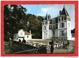 * MENNECY-Les Bords De L´Esonnes Et Le Château Du Comité D´Entreprise De La R.N.U.R.-1964(Pêcheur à La Ligne...) - Mennecy