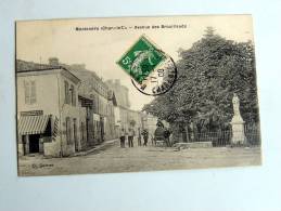 Carte Postale Ancienne : MONTENDRE : Avenue Des Brouillauds , Buvette, Animé Avec Charette Et Tonneau Et Personnes - Montendre