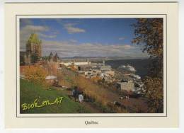 {64763} Canada Ville De Québec , Le Château Frontenac , La Terrasse Et Le Fleuve ; Animée. " En Baisse " - Québec - Château Frontenac