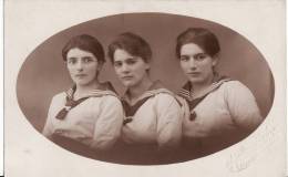 Carte Postale Photo " 3 Soeurs Font La Pause"  PHOTOGRAPHIE M.SCHENCKBECHER à Strasbourg - Fotografie