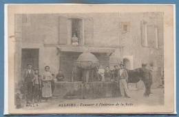 13 - ALLEINS --  Fontaine à L'intérieur De La Ville - Alleins