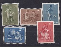 Netherlands1954:Michel649-53mnh** - Ongebruikt