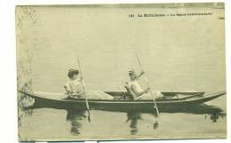 LOISIR/ SPORT/ La Balladeuse - Le Repos Hebdomadaire (Couple En Bateau, Canoë, Aviron) - Rowing