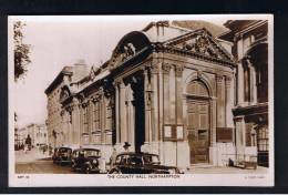 RB 895 - Raphael Tuck Real Photo Postcard - Cars At The County Hall Northampton - Northamptonshire