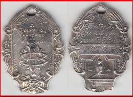 **** SUPERBE MEDAILLE 1907 FEDERATION FRANCAISE DE BILLARD - VICTOIRE - ARGENT - FFB **** EN ACHAT IMMEDIAT !!! - Firma's